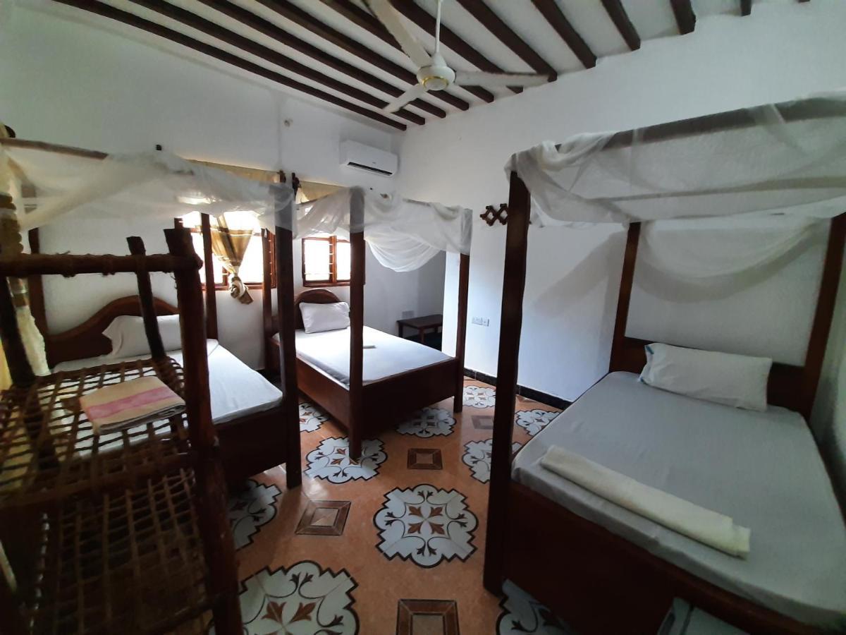 Ames Nungwi Bed & Breakfast 部屋 写真